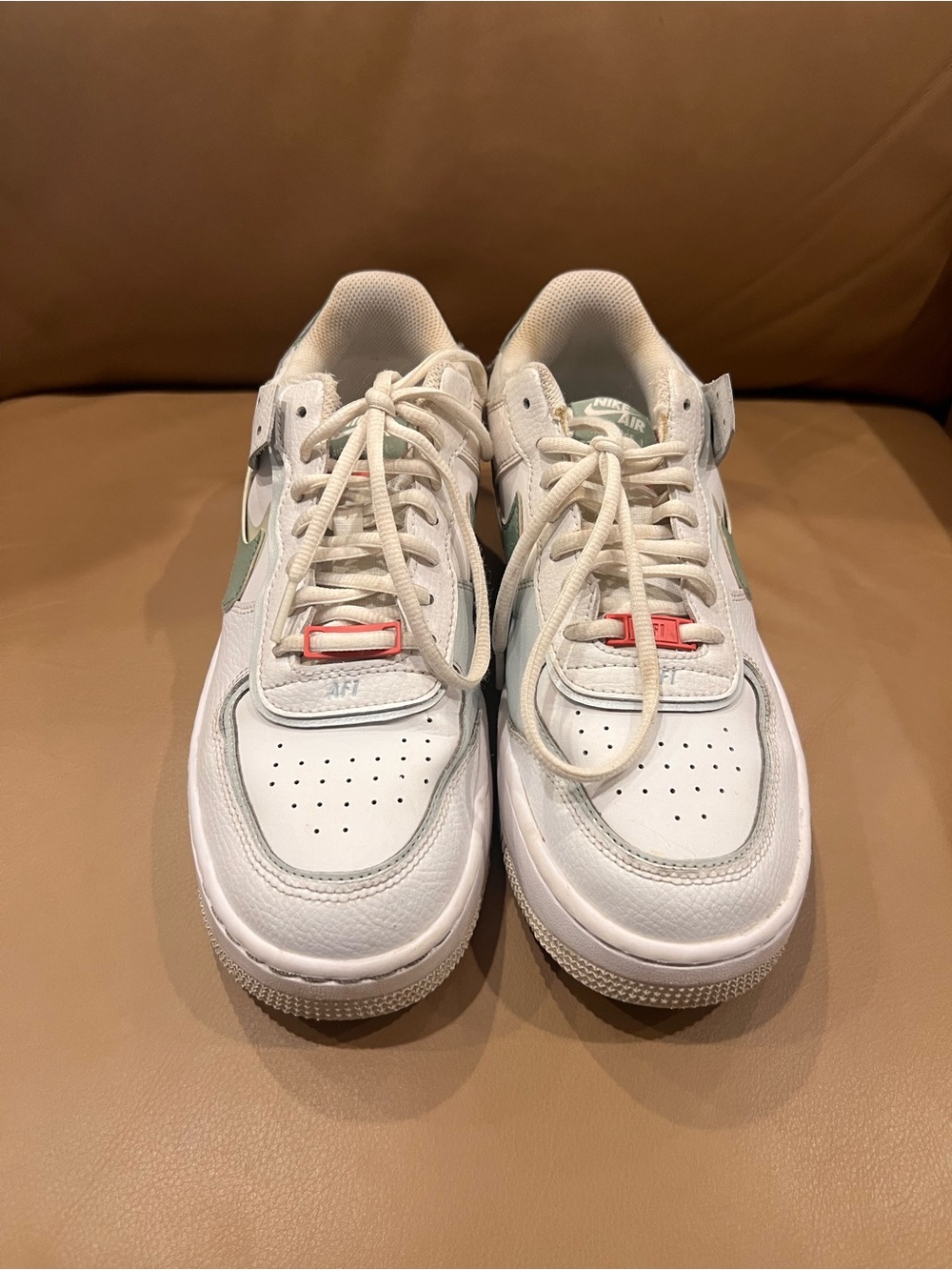 AIR FORCE 1 SHADOW
Women – White/Jade Smoke-seafoam-archaeo Pink 10